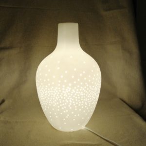 Lampe vase en porcelaine 30 cm