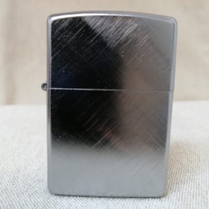 Zippo – Métal brossé diagonal