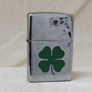 Zippo – Trèfle à quatre feuilles